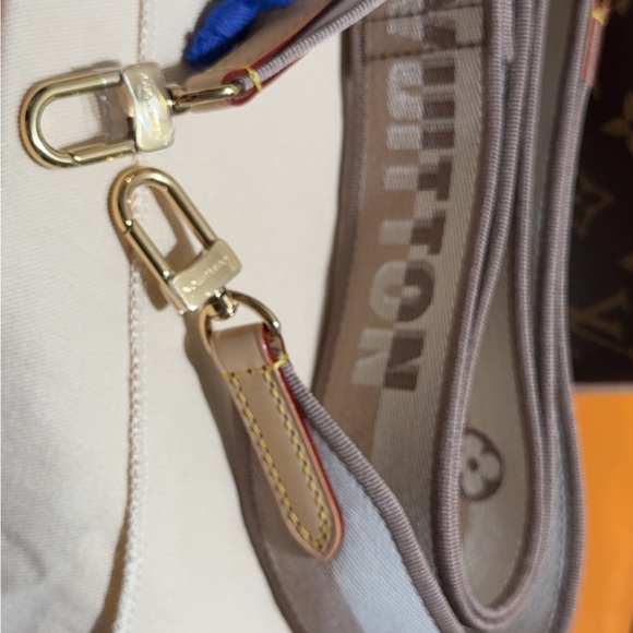 Louis Vuitton Monogram Speedy Bandouliêre 20 Beige Strap NEW - Picture 7 of 15